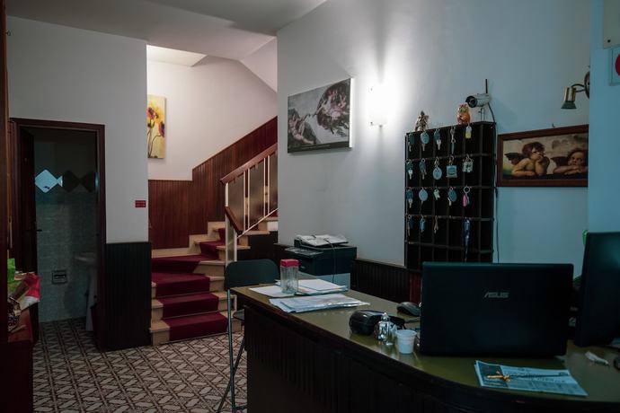 Imagen de los interiores del Hotel Burlamacco. Foto 17