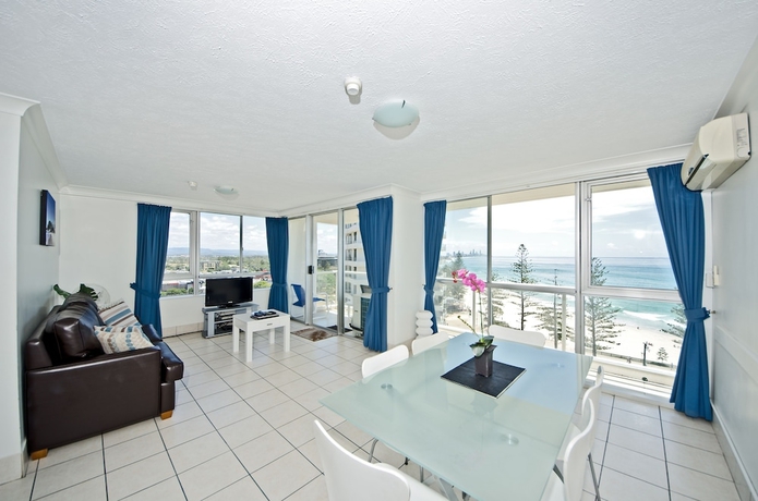 Imagen de la habitación del Hotel Burleigh Beach Tower. Foto 2