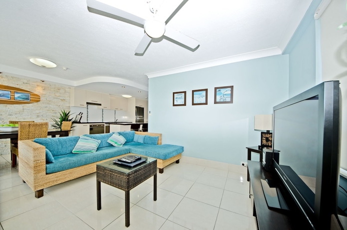 Imagen de la habitación del Hotel Burleigh Beach Tower. Foto 18