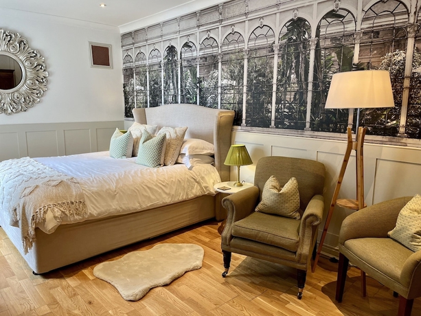 Imagen de la habitación del Hotel Burleigh Court, Stroud. Foto 10