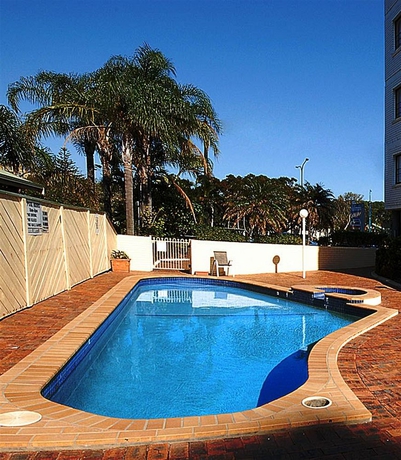Imagen de la piscina del Hotel Burleigh Gardens North Hi-rise. Foto 14