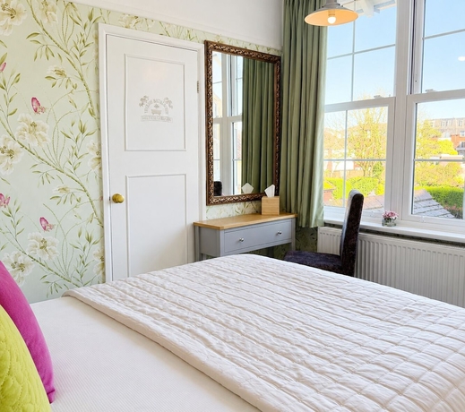 Imagen de la habitación del Hotel Burlington Berties. Foto 9