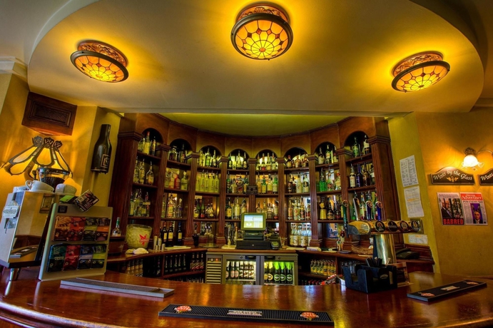 Imagen del bar/restaurante del Hotel Burlington Hotel, Best Western Premier Collection. Foto 2