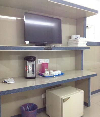 Imagen de los interiores del Hotel Burmahtel - Hostel. Foto 10