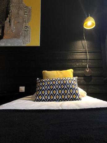 Imagen de la habitación del Hotel Burnichon. Foto 9