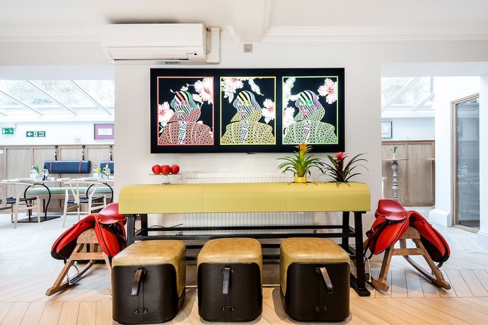Imagen de los interiores del Hotel Burnside. Foto 16