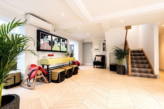Imagen de los interiores del Hotel Burnside. Foto 17