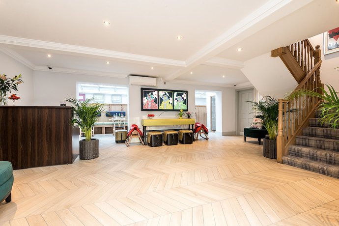 Imagen de los interiores del Hotel Burnside. Foto 20
