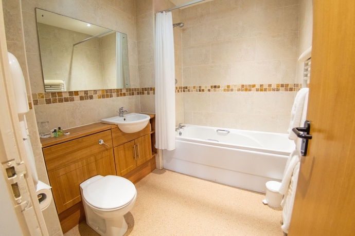 Imagen de la habitación del Hotel Burntwood Court. Foto 13