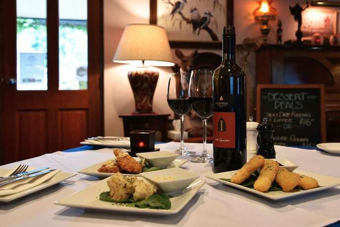 Imagen del bar/restaurante del Hotel Burra Motor Inn. Foto 9