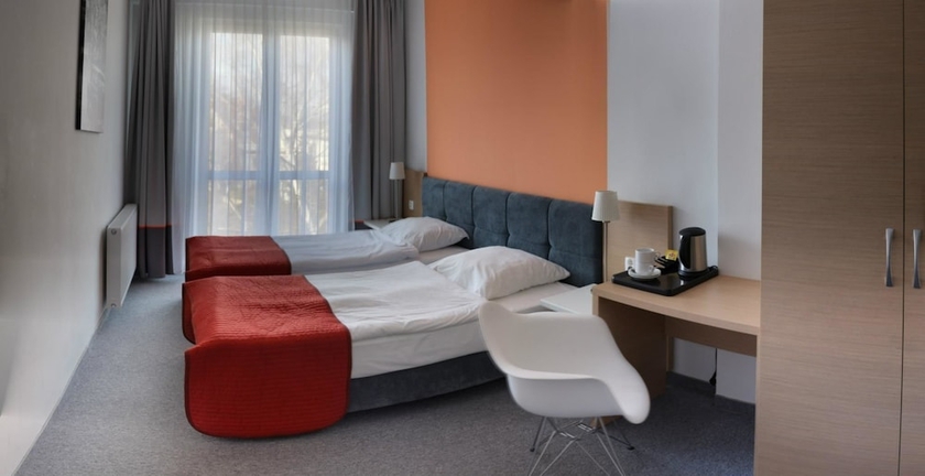 Imagen de la habitación del Hotel Bursztyn. Foto 12