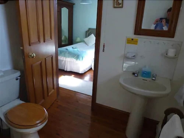 Imagen de la habitación del Hotel Burton Farmhouse. Foto 2