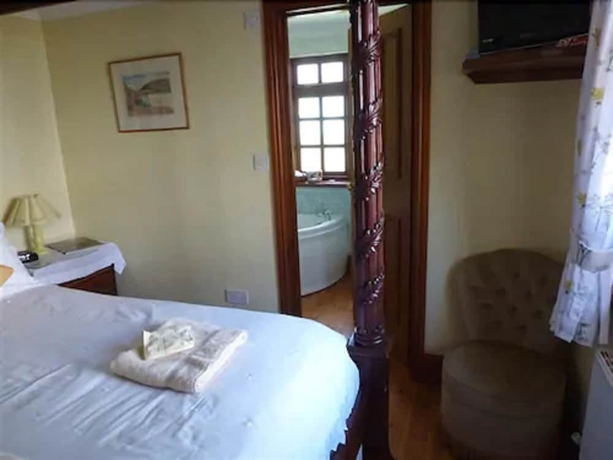 Imagen de la habitación del Hotel Burton Farmhouse. Foto 10