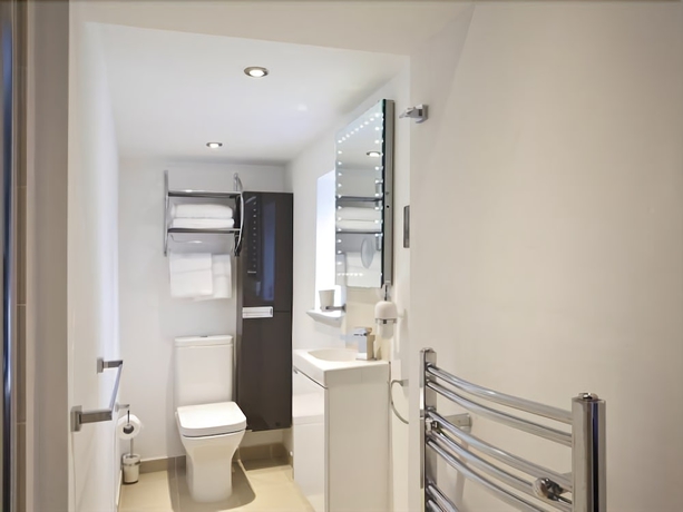 Imagen de la habitación del Hotel Burton Stone Inn. Foto 17