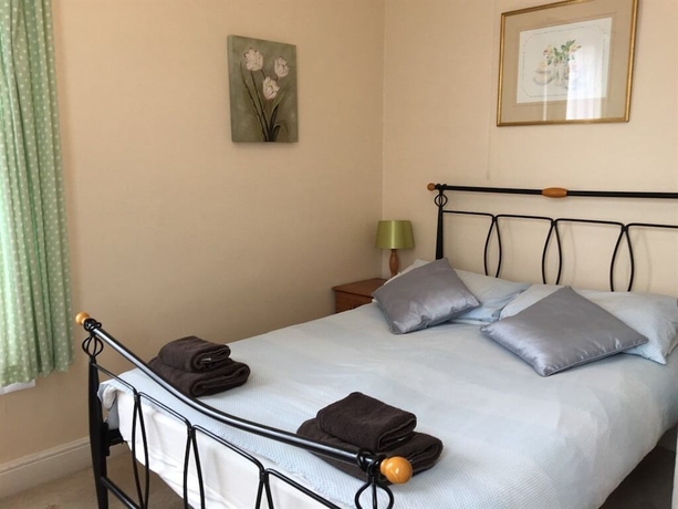 Imagen de la habitación del Hotel Burton Villa Guest House. Foto 8