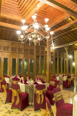 Imagen del bar/restaurante del Hotel Burza Yogyakarta. Foto 2