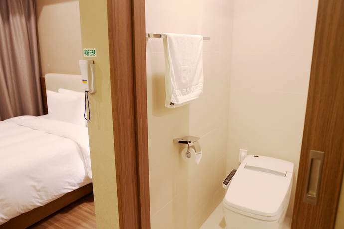 Imagen de la habitación del Hotel Busan Business. Foto 2