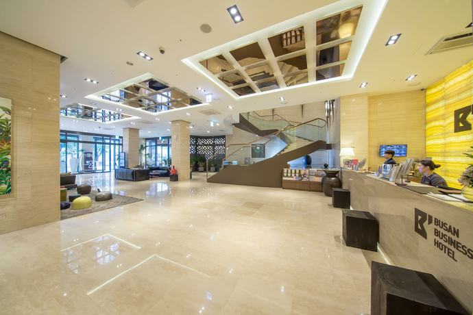Imagen de los interiores del Hotel Busan Business. Foto 15