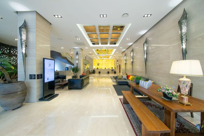 Imagen de los interiores del Hotel Busan Business. Foto 17