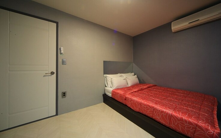 Imagen de la habitación del Hotel Busan Dadaepo Coza 837. Foto 19