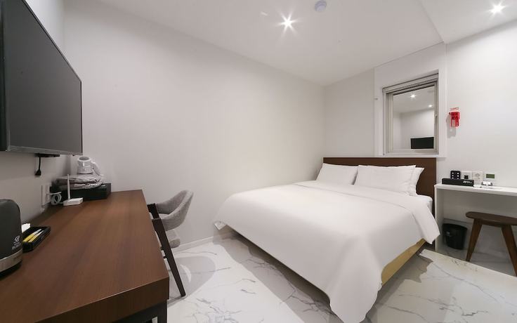 Imagen de la habitación del Hotel Busan Daeyeondong Bosco. Foto 2