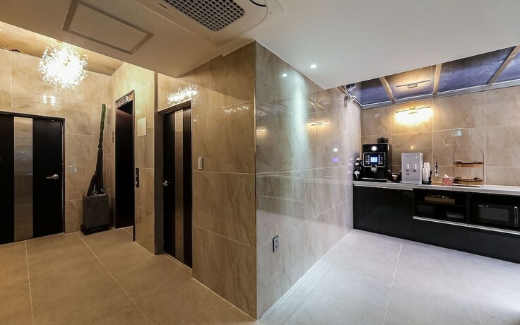 Imagen general del Hotel Busan Daeyeondong Onna. Foto 16