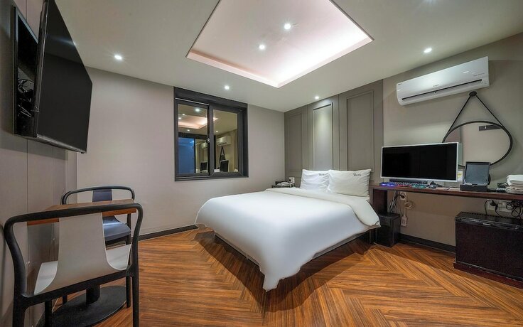 Imagen de la habitación del Hotel Busan Daeyeondong Smith. Foto 17