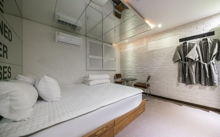 Imagen general del Hotel Busan Daeyeondong With. Foto 2