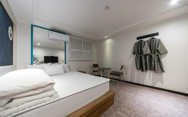 Imagen general del Hotel Busan Daeyeondong With. Foto 8