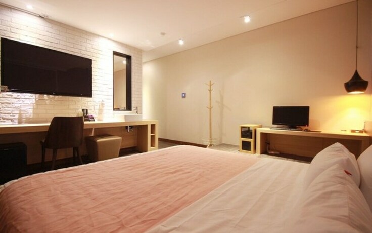 Imagen de la habitación del Hotel Busan Deokcheon 25h. Foto 17