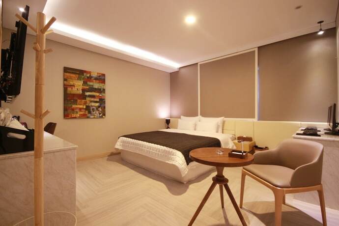 Imagen de la habitación del Hotel Busan Deokcheon 25h. Foto 37
