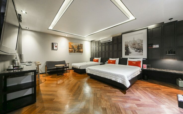 Imagen de la habitación del Hotel Busan Deokcheon 2heaven. Foto 19