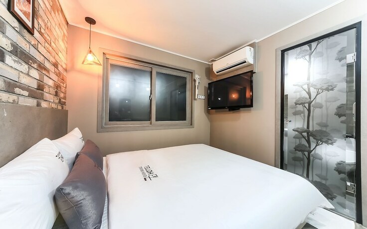 Imagen de la habitación del Hotel Busan Dongnae Seven Bridge. Foto 19