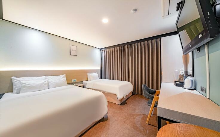Imagen de la habitación del Hotel Busan Gangseo Sinhodong The May. Foto 16