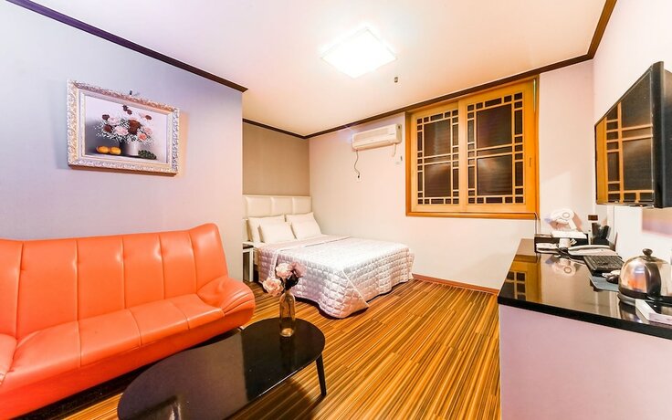 Imagen de la habitación del Hotel Busan Hadan Green Hill. Foto 15