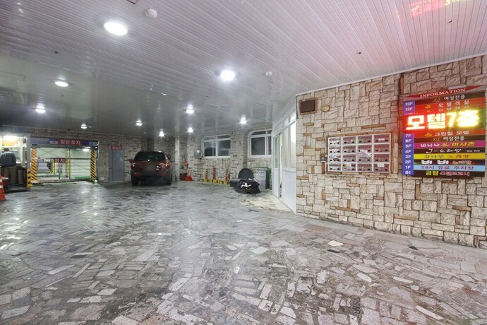 Imagen de los interiores del Hotel Busan Hadan Green Hill. Foto 27