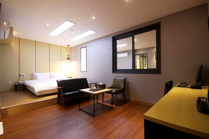 Imagen de la habitación del Hotel Busan Hakjang Angel. Foto 14