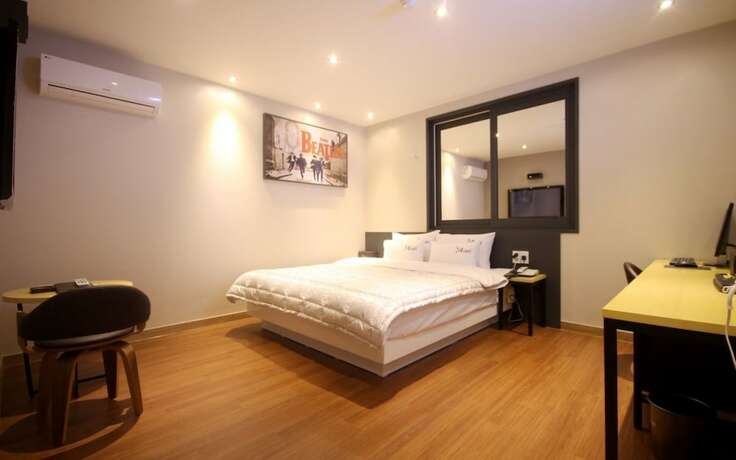 Imagen de la habitación del Hotel Busan Hakjang Angel. Foto 17
