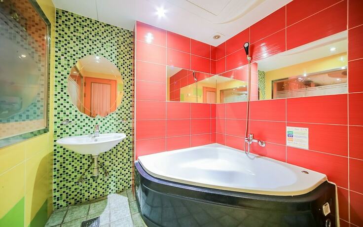 Imagen general del Hotel Busan Hwamyeong-dong Spa. Foto 16
