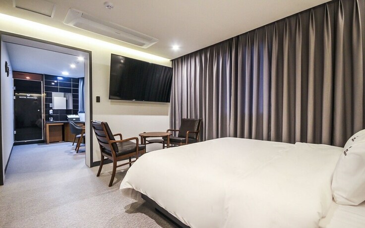 Imagen de la habitación del Hotel Busan Oncheonjang Mithuna. Foto 20