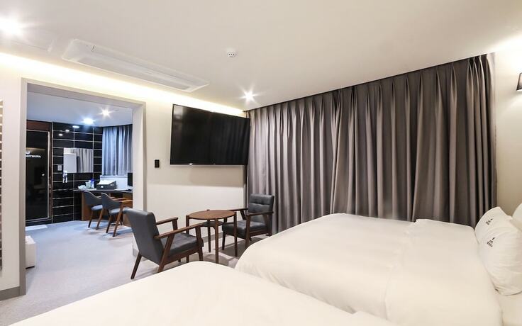 Imagen de la habitación del Hotel Busan Oncheonjang Mithuna. Foto 36