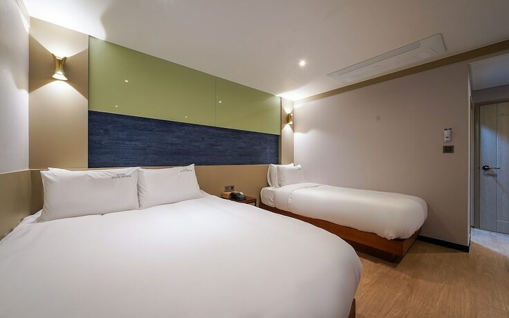 Imagen de la habitación del Hotel Busan Sajik The Stone Bridge. Foto 17