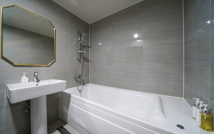 Imagen de la habitación del Hotel Busan Sajik The Stone Bridge. Foto 24