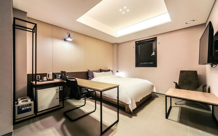 Imagen de la habitación del Hotel Busan Songjung Yeowoobi. Foto 31