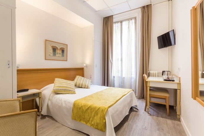 Imagen de la habitación del Hotel Busby. Foto 3