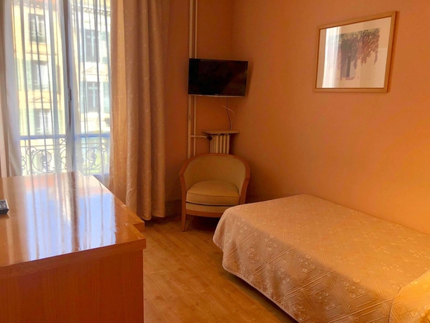 Imagen de la habitación del Hotel Busby. Foto 12