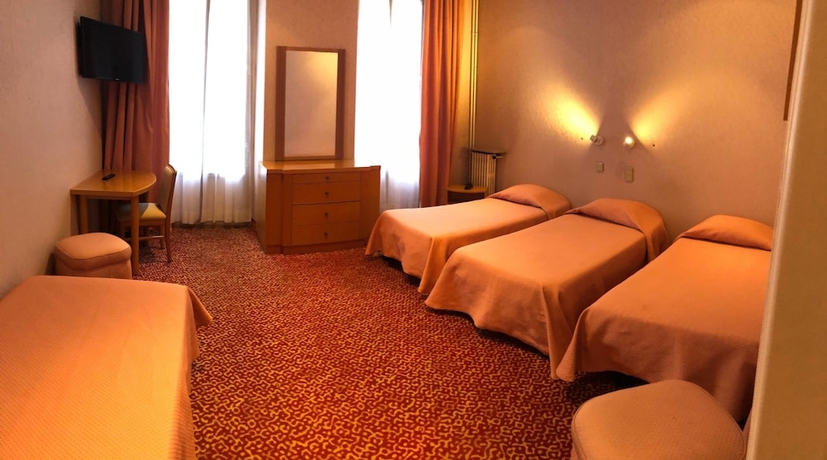 Imagen de la habitación del Hotel Busby. Foto 16