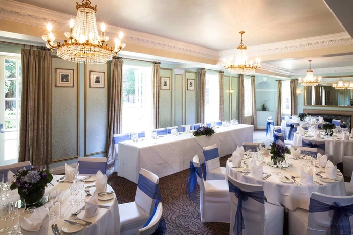 Imagen de los interiores del Hotel Bush Farnham. Foto 12