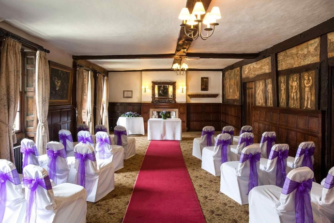 Imagen de los interiores del Hotel Bush Farnham. Foto 14