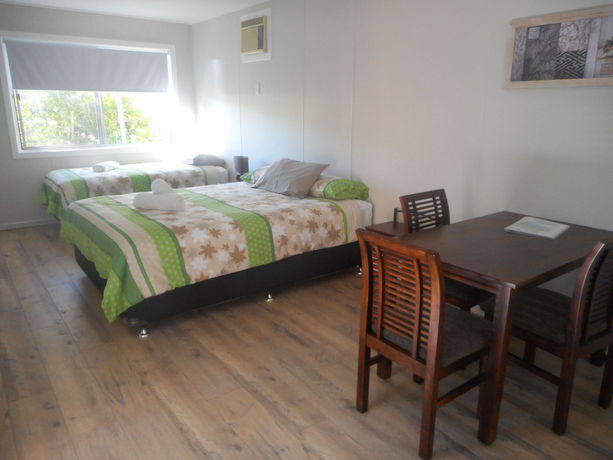 Imagen de la habitación del Hotel Bush Village Holiday Cabins. Foto 4